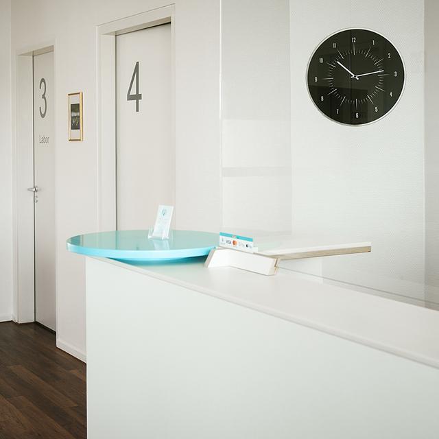 HYPNOTIC TIME 2.0 (Wanduhr)