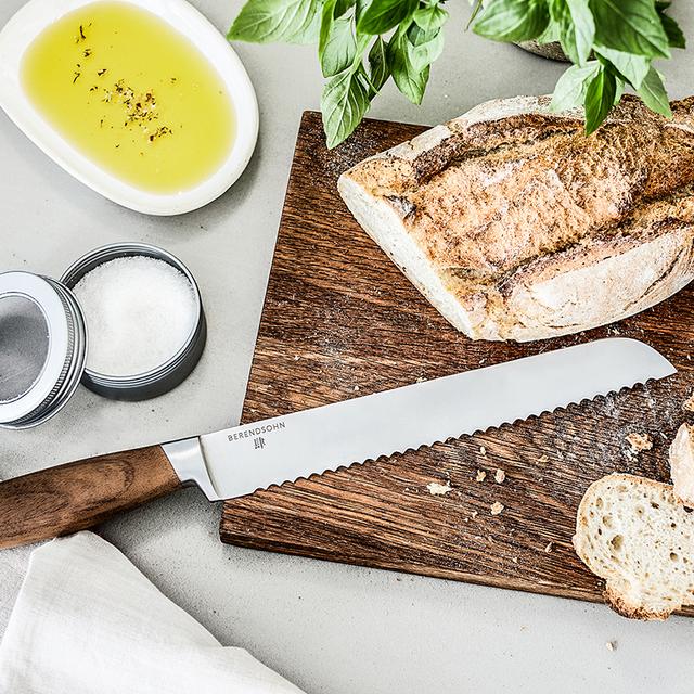 SÄGEWERK (Brotmesser-Set mit Salz)