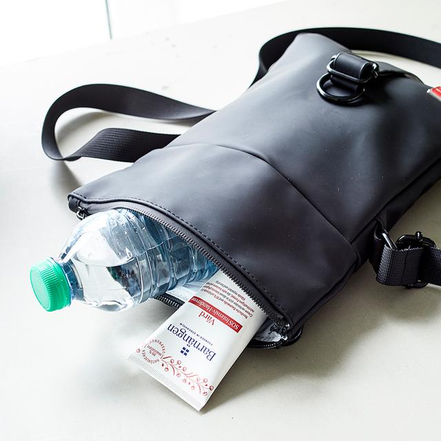 FLEXIBLE BLACK CROSSBAG, SCHWARZ +