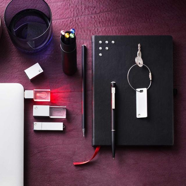 BACK TO ME (Kristall-Schlüsselanhänger)