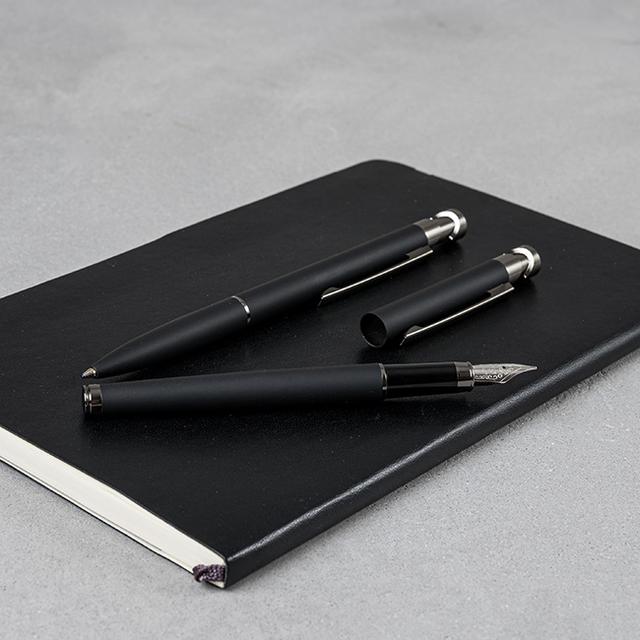 BE-KS TOP BLACK (Füllfederhalter)